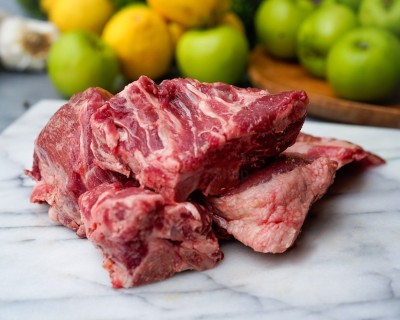 Свинина на кости охлаждённая 1 кг - купить в Воротниково